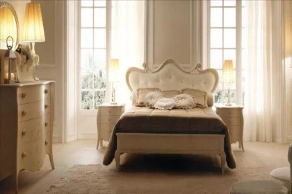 Classic bedroom Italian furniture Eros Collection